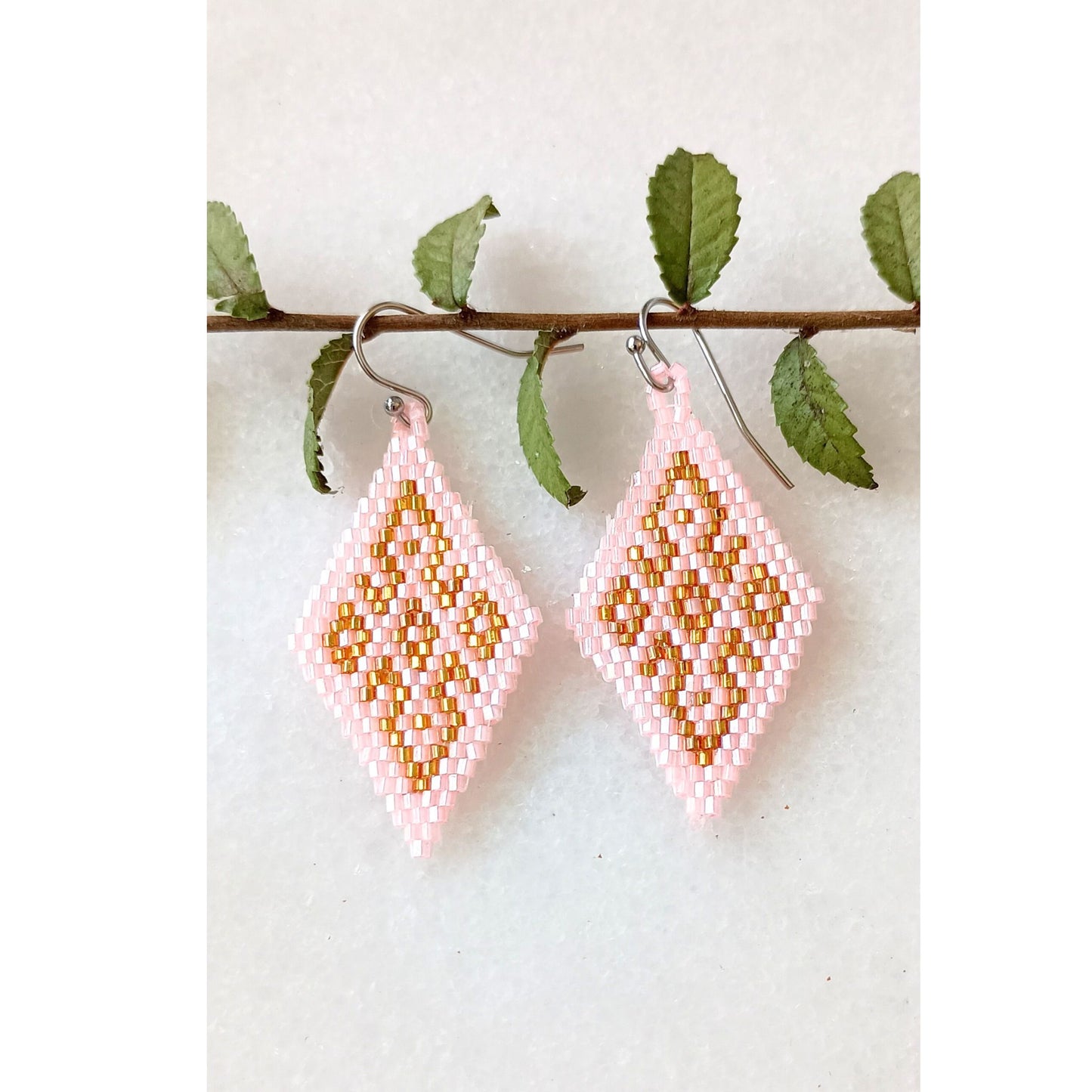 2B - Kieri Flower Earrings